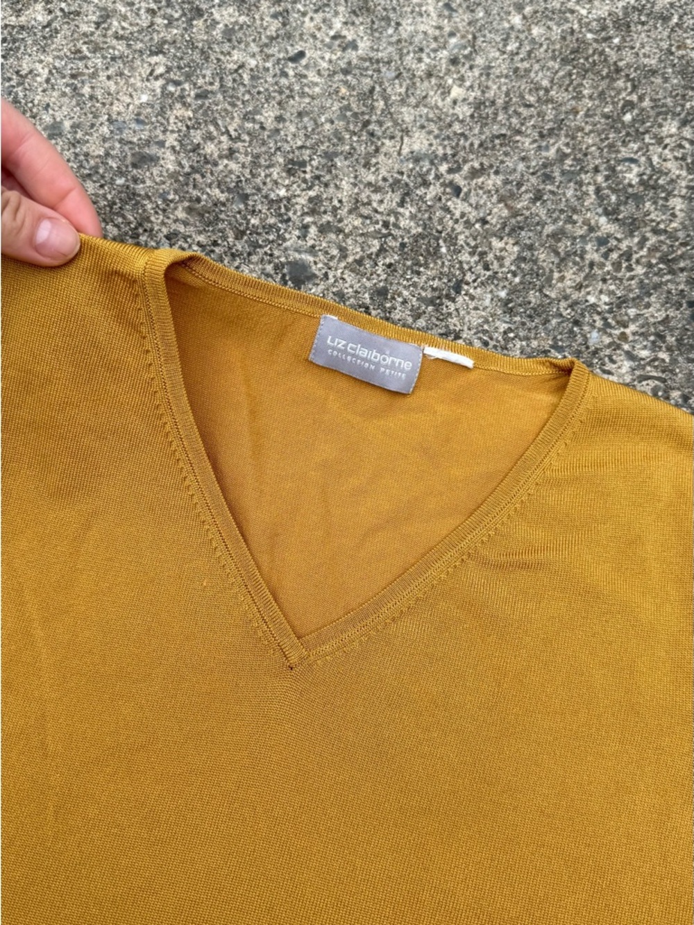 Liz Claiborne Mustard Gold V-Neck Knit Top Silk Feel Size S - Picture 2 of 6